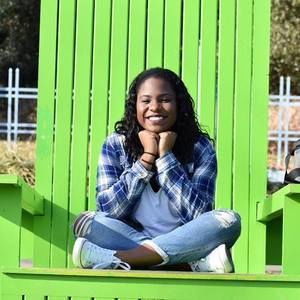 Meet your Posher, Amanda